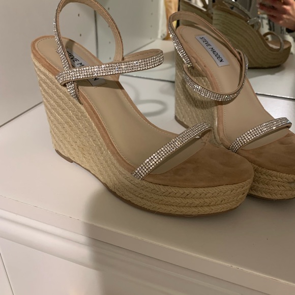 Steve Madden size 7 wedge - Picture 3 of 3